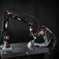 Zvárací cobot iBOTone